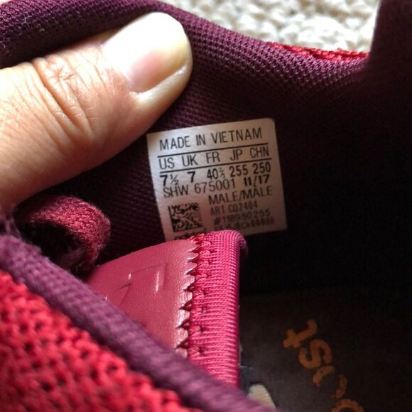 ⚡️ Adidas Boost Burgundy Sneakers Athletic Shoes - Size 7.5 ⚡️ - Picture 8 of 8
